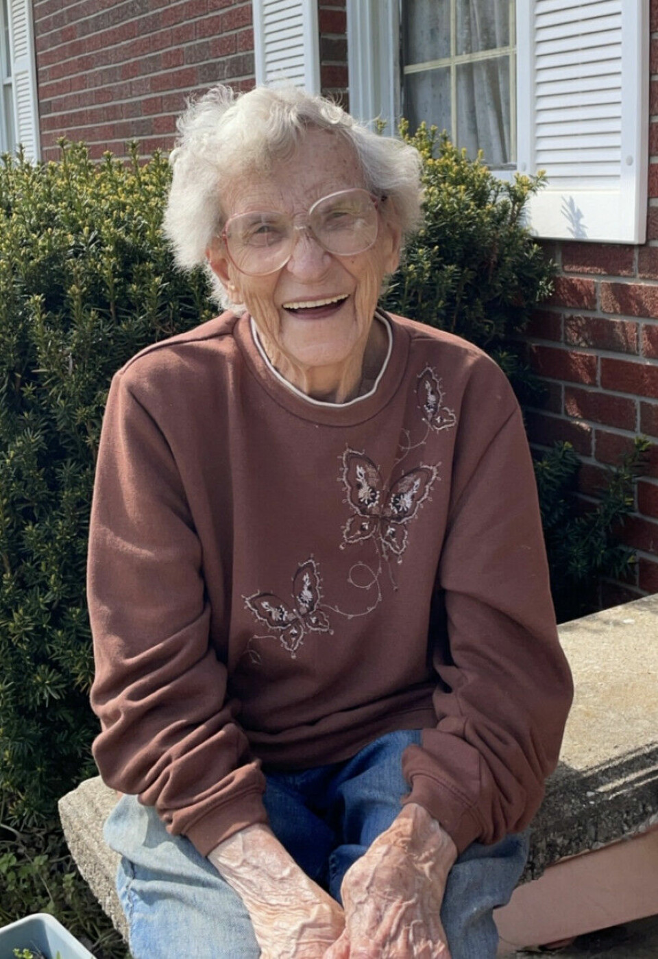 Vera M. Toot, 90
