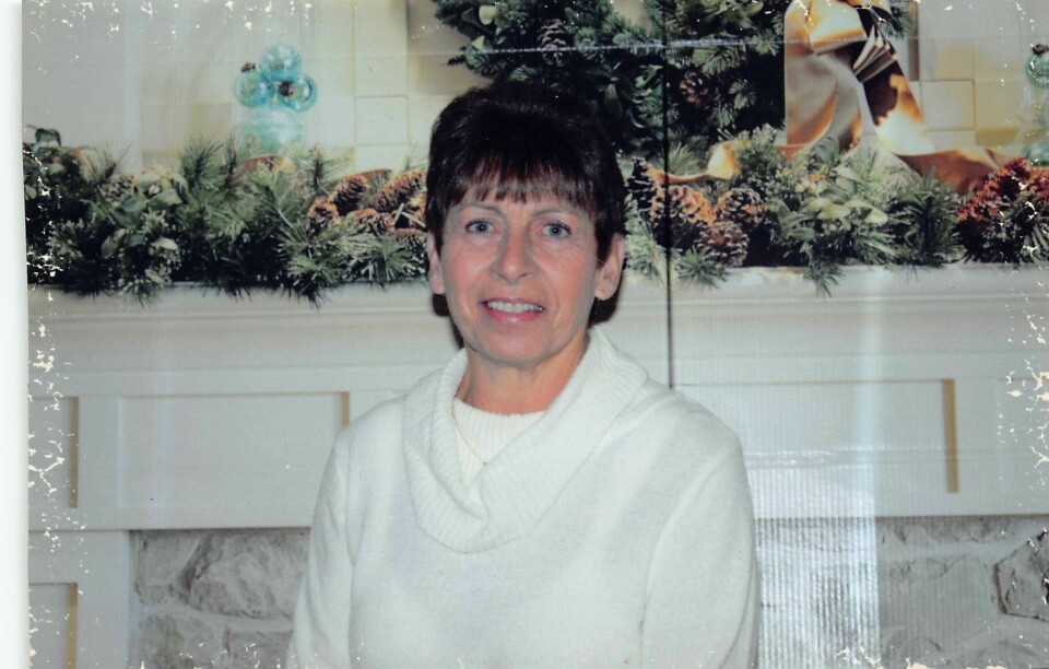 Loretta May (Barker) (Darding) McKee