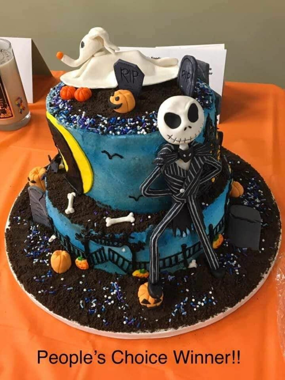 Coshocton BPW planning cake auction