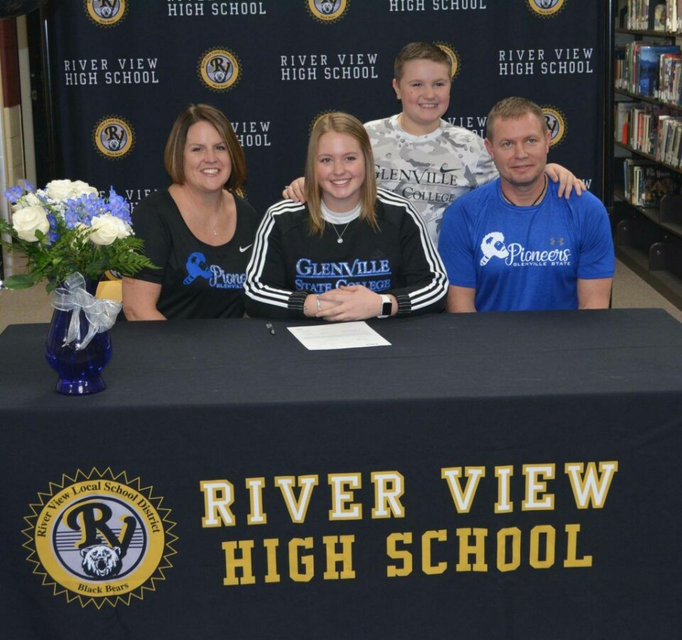 River View’s Werntz signs to play softball at Glenville State