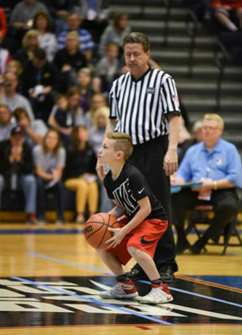 Conkle defending Elks Hoop Shoot Title