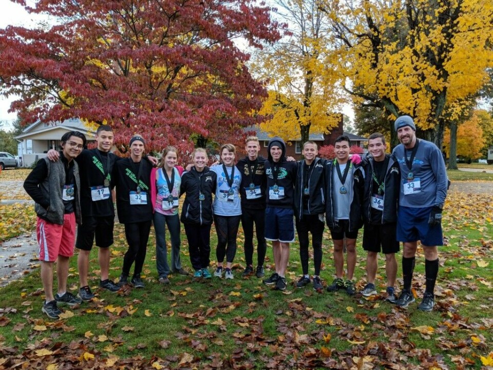 RVHS cross country team supports Habitat race