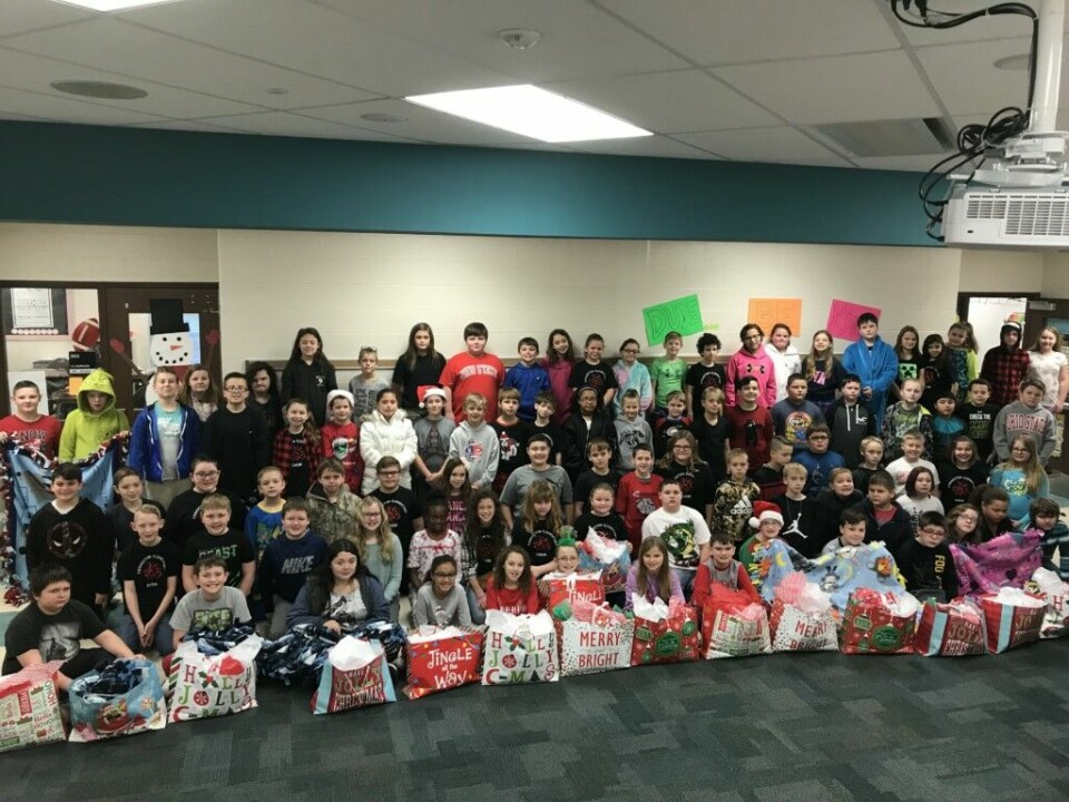 CES fifth grade students help homeless children