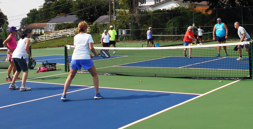 Pickleball club offers successful clinic to community