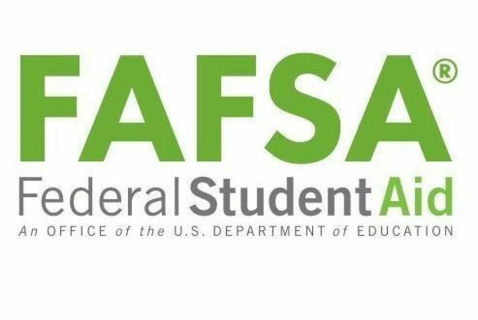 Navigating the college financial aid process Navigating the college financial aid process