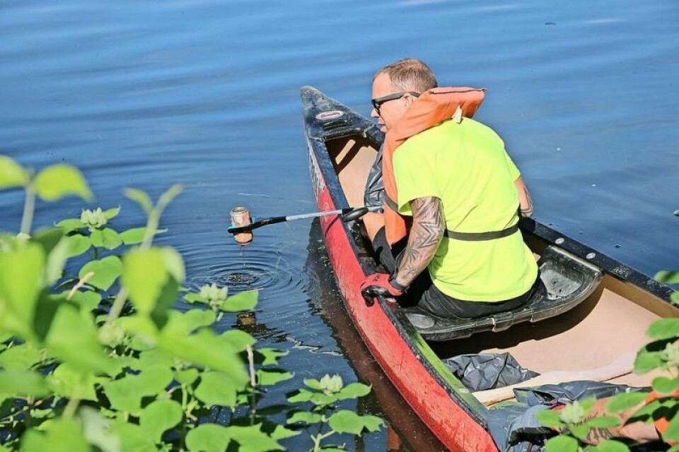 Ohio & Erie Canalway Coalition’s canal cleanups remove nearly 3 tons of trash annually from parks, trails and public spaces. Enbridge grant funds OECC canal cleanups