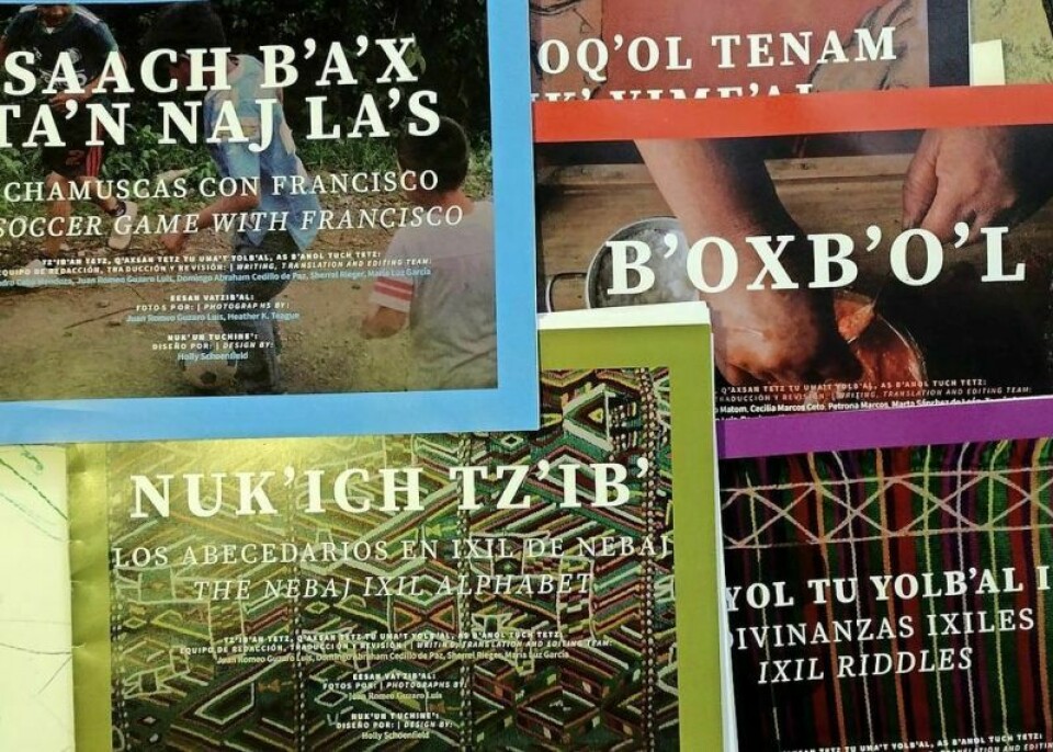 The books include a mythical story from the region, a presentation of boxbol, a favorite food in the Ixil area, a book of riddles, a book about children’s soccer games and an alphabet book. Maya cultural heritage discussion includes book