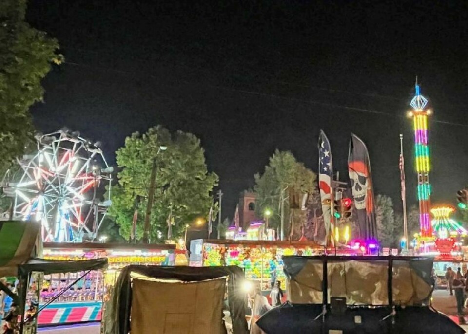 The Loudonville Street Fair lights up downtown. This year’s fair will run Oct. 3-7. Visit www.loudonvillestreetfair.com for more information. Loudonville Street Fair coming to town Oct. 3-7
