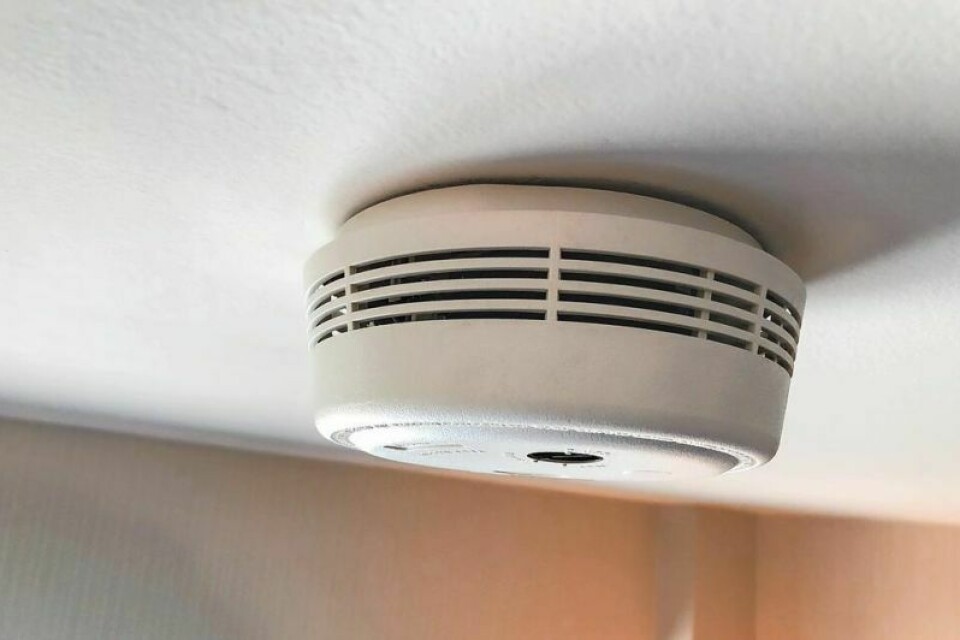 In collaboration with the American Red Cross Sound the Alarm program, Orrville Area United Way is offering eligible residents living in manufactured or single-family homes without smoke detectors or with detectors over seven years old free smoke detector installation. Accommodations are available for hearing-impaired individuals. Smoke detectors offered on OAUW Day of Caring