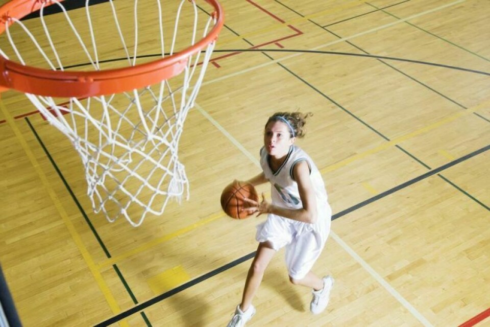 The contest is open to all boys and girls in the county age 9-14. Free throw contest to be held