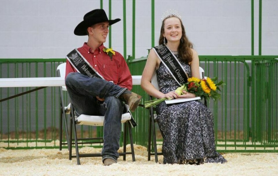 No strangers to the spotlight, the 2022-23 Holmes County Fair king and queen, Garrett Houin and Sarah Irwin, were honored to receive the annual Holmes County Commissioner’s Senior Leadership and Senior Citizenship awards, respectively, at this year’s fair. 4-Hers receive Holmes Co. Commissioner’s Awards