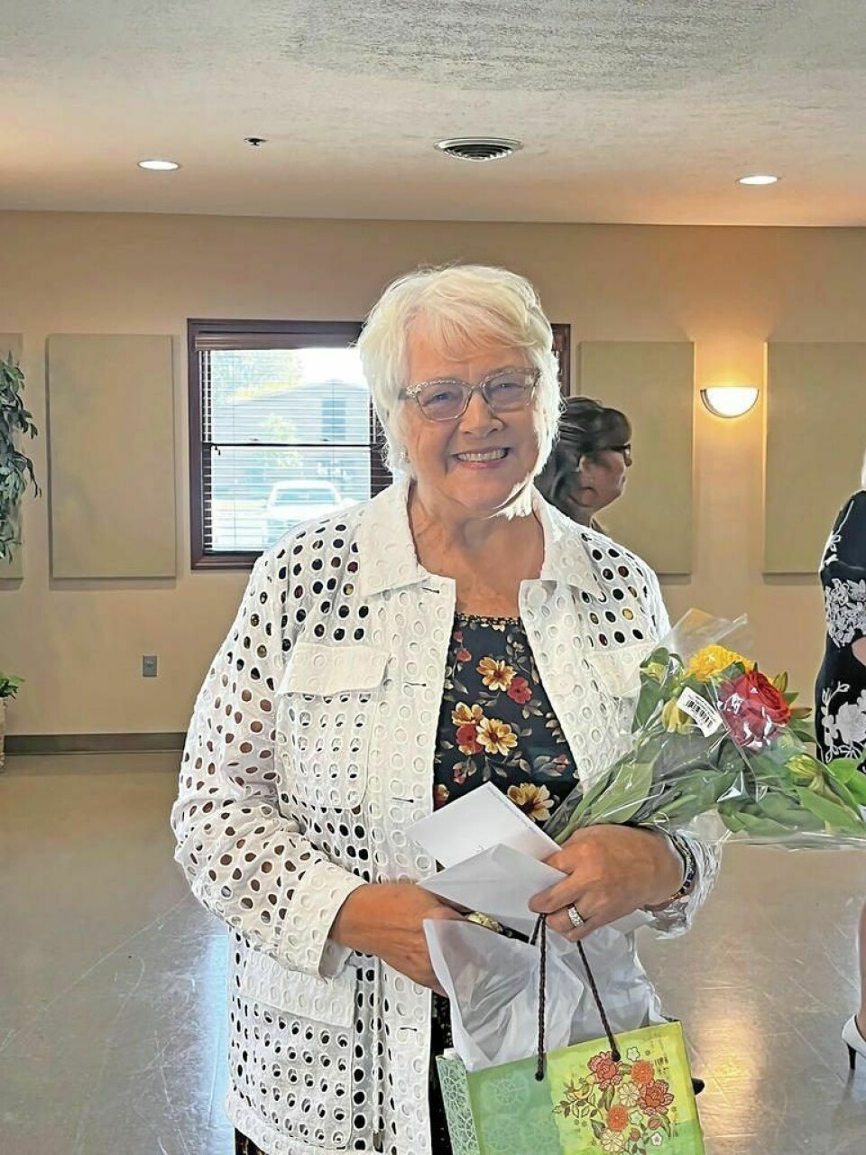 Brenda Bayer Volunteers receive awards from senior center