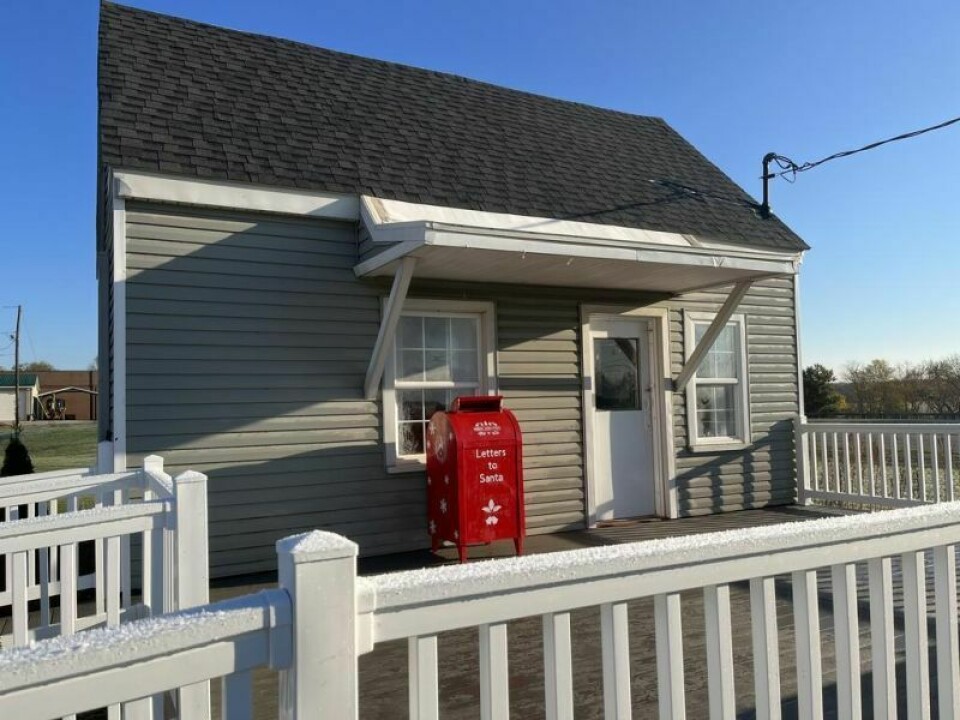 Visitors to Bolivar’s Christmas on the Canal event this year will see a remodeled Santa House inside and out. Children can visit Santa and Mrs. Claus and drop their letters to Santa in a special mailbox on the new deck. Bolivar Christmas on the Canal set for Nov. 11