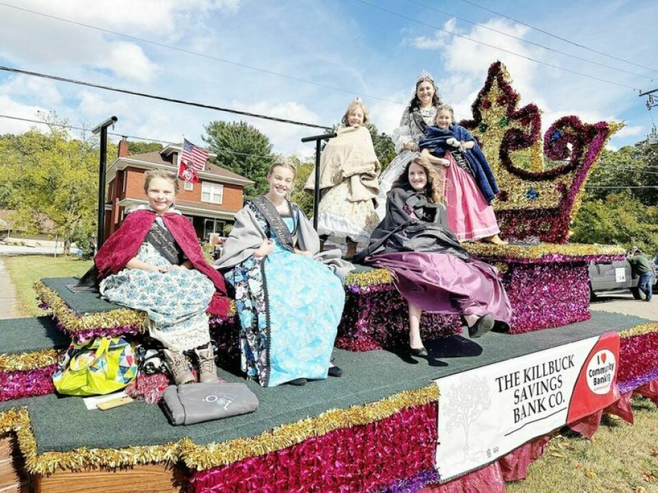 The Holmes County Antique Festival royal crew prepares to head out to the grand parade on a chilly Sunday, Oct. 8. Szpila eager to represent Antique Festival