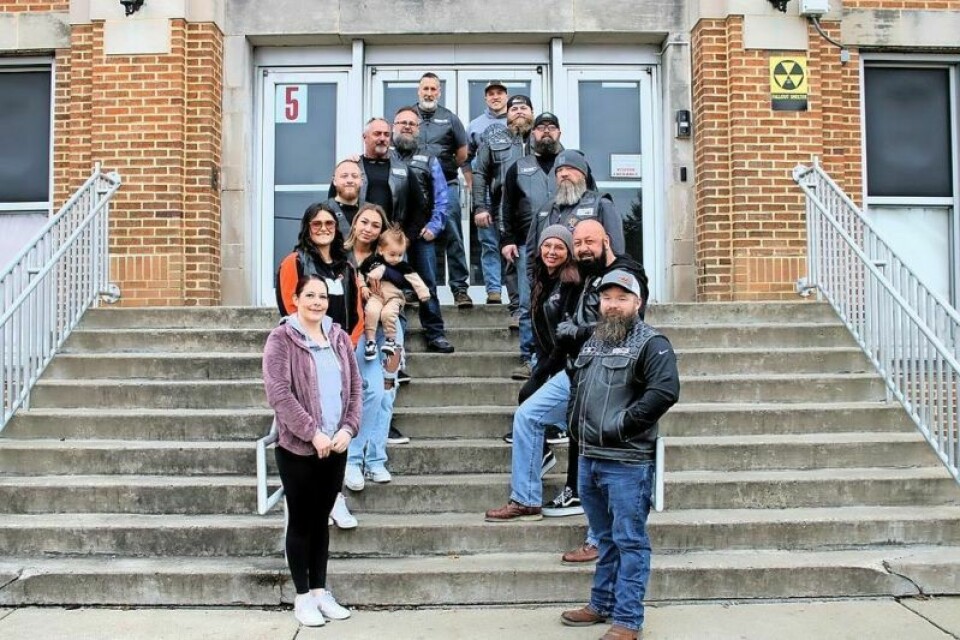 The Ohio Gorillas at Joseph Welty Middle School in New Philadelphia, where they dropped off Thanksgiving meal donations for a few needy families. Ohio Gorillas makes Thanksgiving better