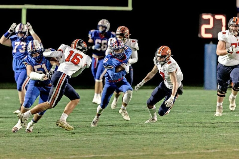 West Holmes' Lynn Cline (9) did a little of everything in a 22-19 win over Galion on Nov. 3. The sophomore caught a school-record-tying 13 passes for 118 yards and a score and recorded a team-high 22 tackles on defense. West Holmes rallies to beat Galion in football playoffs