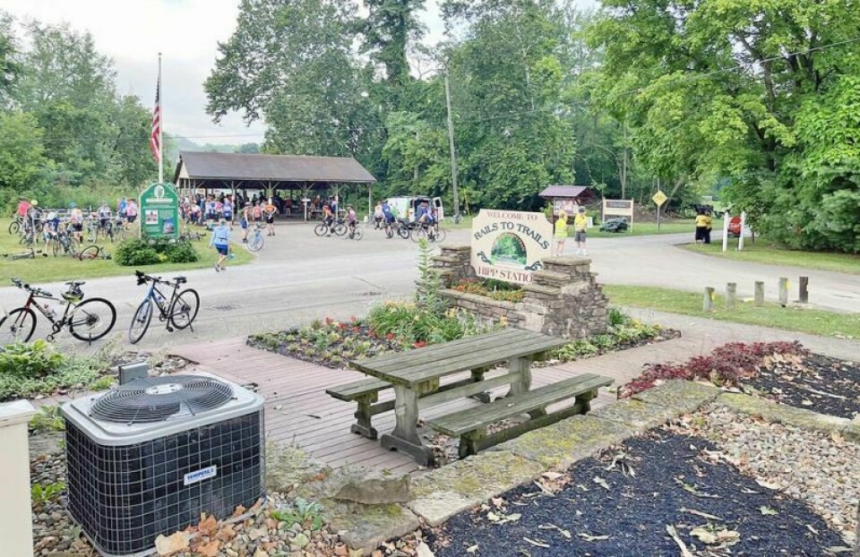 The 17th annual American Cancer Society Pan Ohio Hope Ride rolled through Holmes County on Friday, July 21 as part of its fundraising trek that begins in Cleveland and ends in Cincinnati. Holmes County welcomed the riders with open arms and some Amish Country sweets and treats. Pan Ohio Hope Ride participants pedal through Holmes County