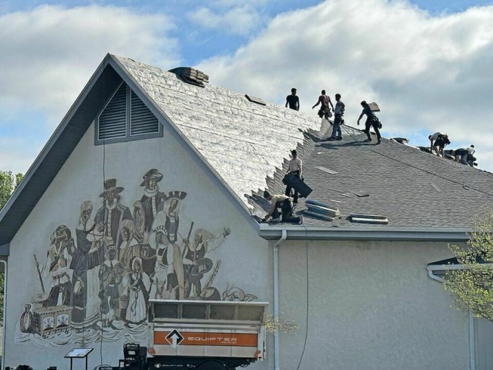 With a new roof in high demand at Behalt, three area roofing crews volunteered their services to come for a day and replace the aging roof that was causing leaking issues. It didn’t take a day. Arriving around 6 a.m., the men tore into their work and had the old roof off and the new one on by lunch. No job too tall: Area roofing crews volunteer at Behalt