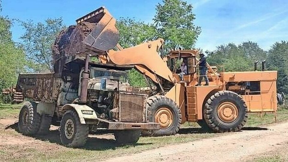 A 1960s Euclid dump truck, driven by Mike Rogers, being loaded by club President Dusty Welch in a prototype Michigan 475c Loader. Harrison Coal and Reclamation Historical Park to host Fall Show
