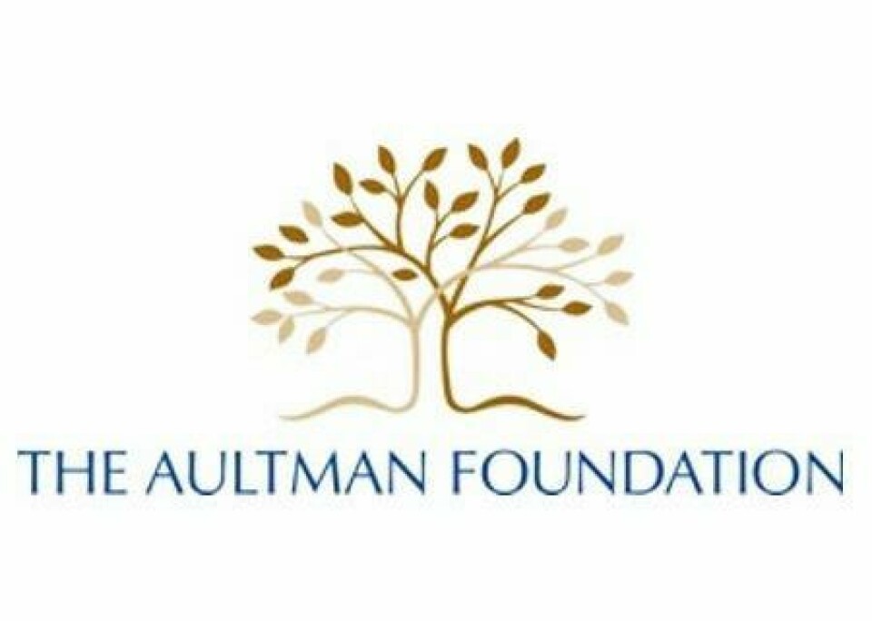 Honor loved ones with Aultman holiday tree light Honor loved ones with Aultman holiday tree light