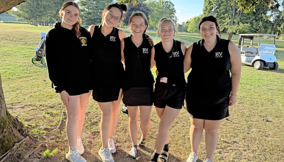 River View’s varsity girls golf team played the front nine at Hickory Flats Golf Course and won with a score of 200.