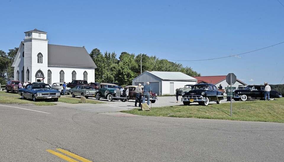After the stop at New Rumley, the caravan continued on to Carrollton for lunch.