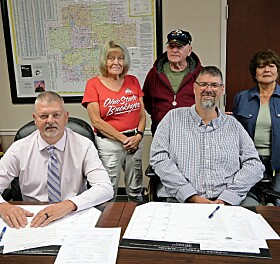 Commissioners proclaim October Agent Orange Awareness Month