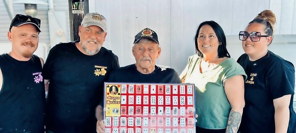 Minerva man wins $800,000 in BrightSide Tavern’s Queen of Hearts drawing