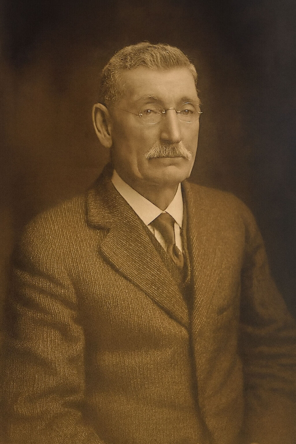 E. M. Long was a pillar of the community in Cadiz with a long list of accomplishments.