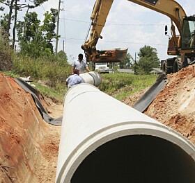 Leesville council prepares to install veterans banners, begin storm sewer project