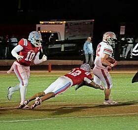 Minerva football shows continued growth under new coach despite setback to Alliance