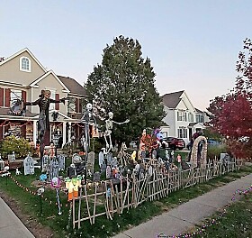 Medina man turns elaborate Halloween display into fundraiser for SPCA