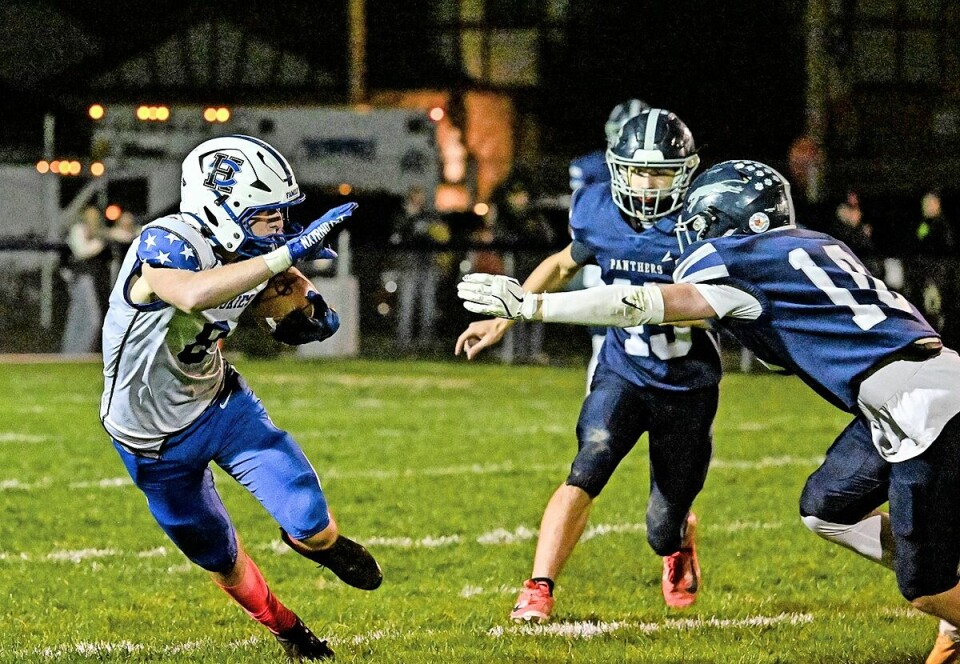 Dunkle breaks school receiving record as Harrison Central claims VALES trophy