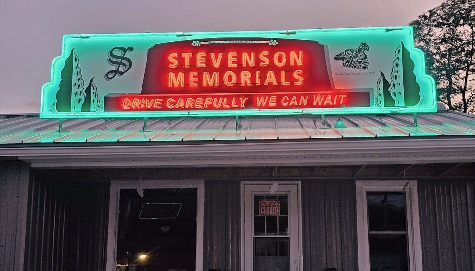 Restored sign rekindles New Philadelphia landmark’s glow