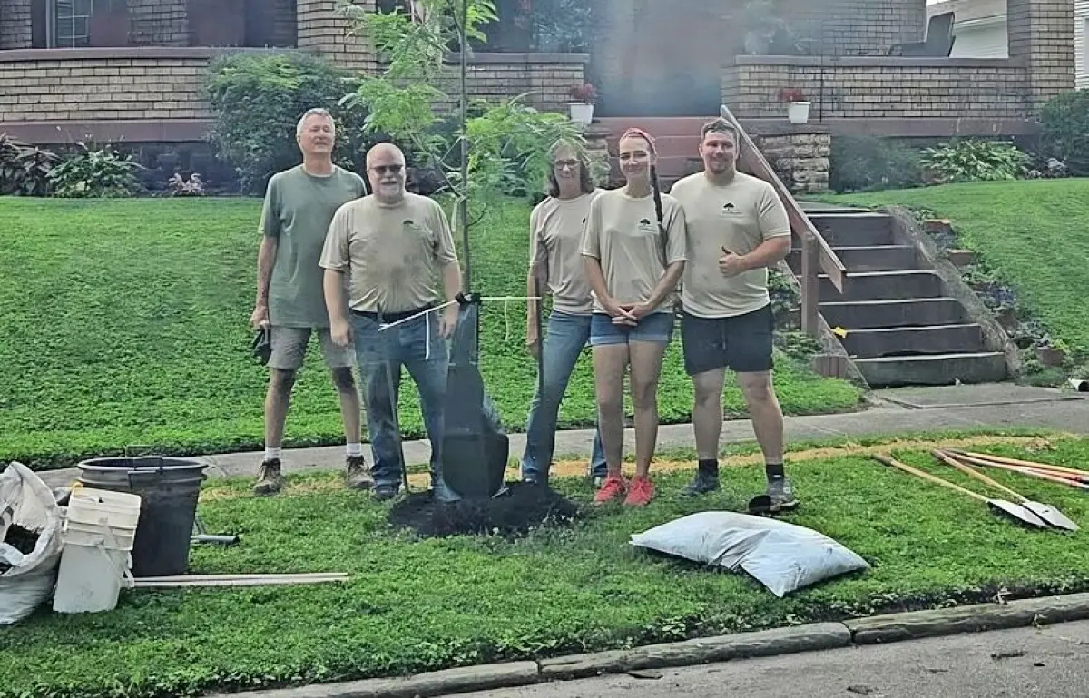 Volunteers plant trees through Coshocton city grant